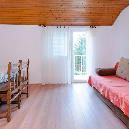 شقة Ankica